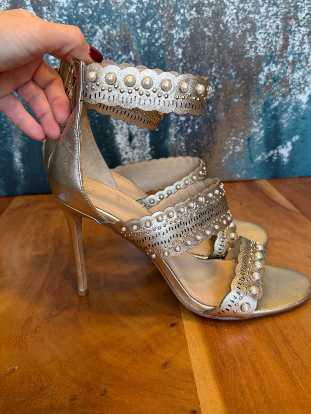 PLV Dressy Gold/White Pearl Embellished Heels 4” Size 9.5 (GUC) - Picture 6 of 16